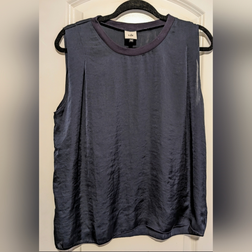 Cabi • Spring 2023 • Navy Blue Blouse • Size S